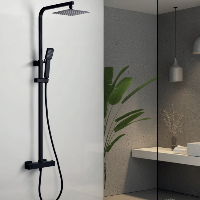 Conjunto ducha termostática VIGO en color negro mate