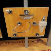 Conjunto de accesorios latón alta calidad Diseño Bastia.