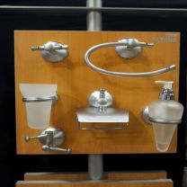 Conjunto de accesorios latón alta calidad Diseño Savona.