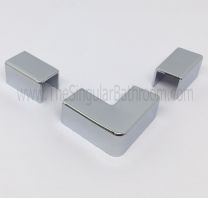 Embellecedores o carcasa para perfil inferior rompeolas inferior de mampara